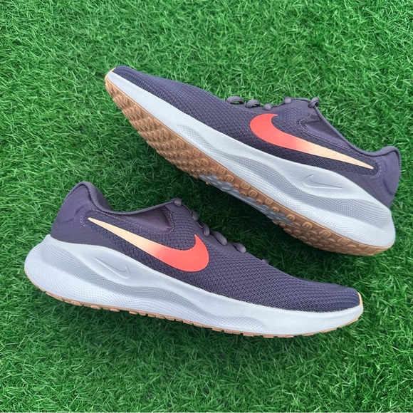 Nike Revolution 7 Dark Raisin / Crimson Tint - White - Picture 11 of 13